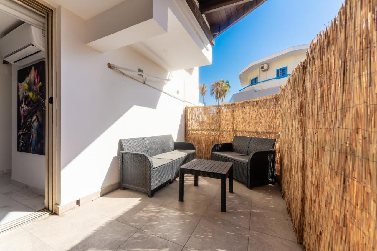 Sant Central Deluxe Apartments Ayia Napa Exterior foto